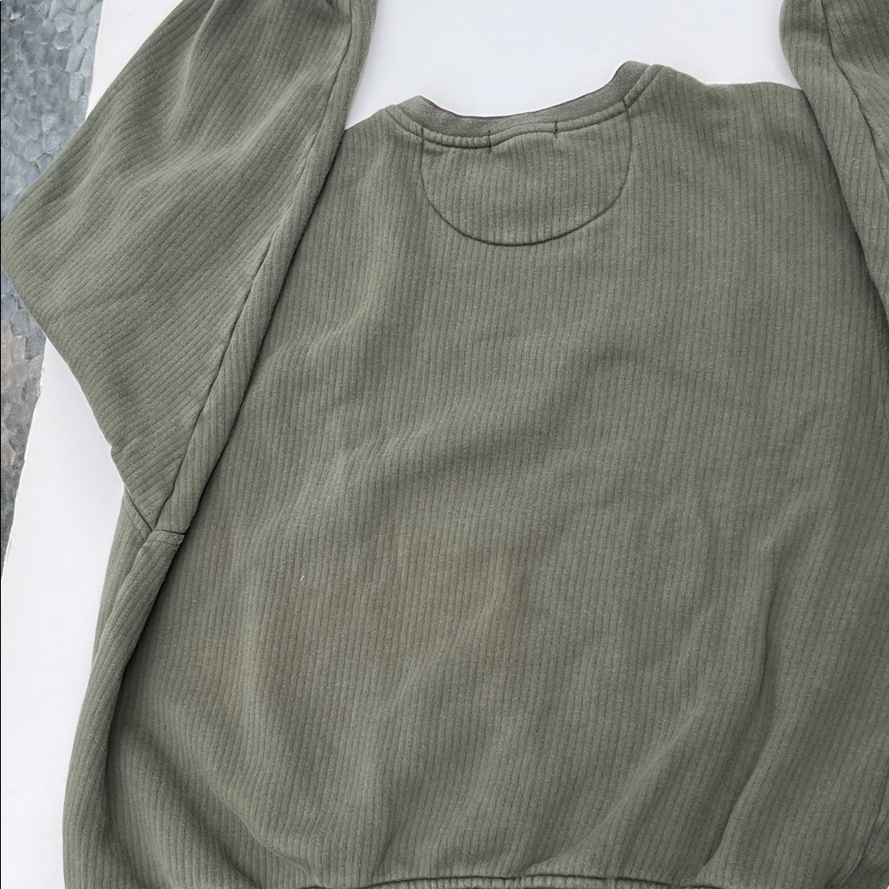Nike Men's Sage Green Crewneck Sweatshirt - Picture 4 of 9